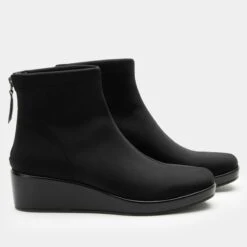 Harmoni Black Boot -Alegria Shoes Shop HRM 601 S2 03f497d4 4d3a 44f1 9339 06245f060a24