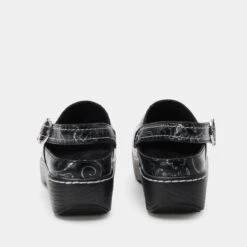 Shoes Olie Embroider Me Pewter Shoe 10 Shoes Olie Embroider Me Pewter Shoe -Alegria Shoes Shop OLI 8163 S3 299d3518 5166 4a86 92ad 125621dc35bc